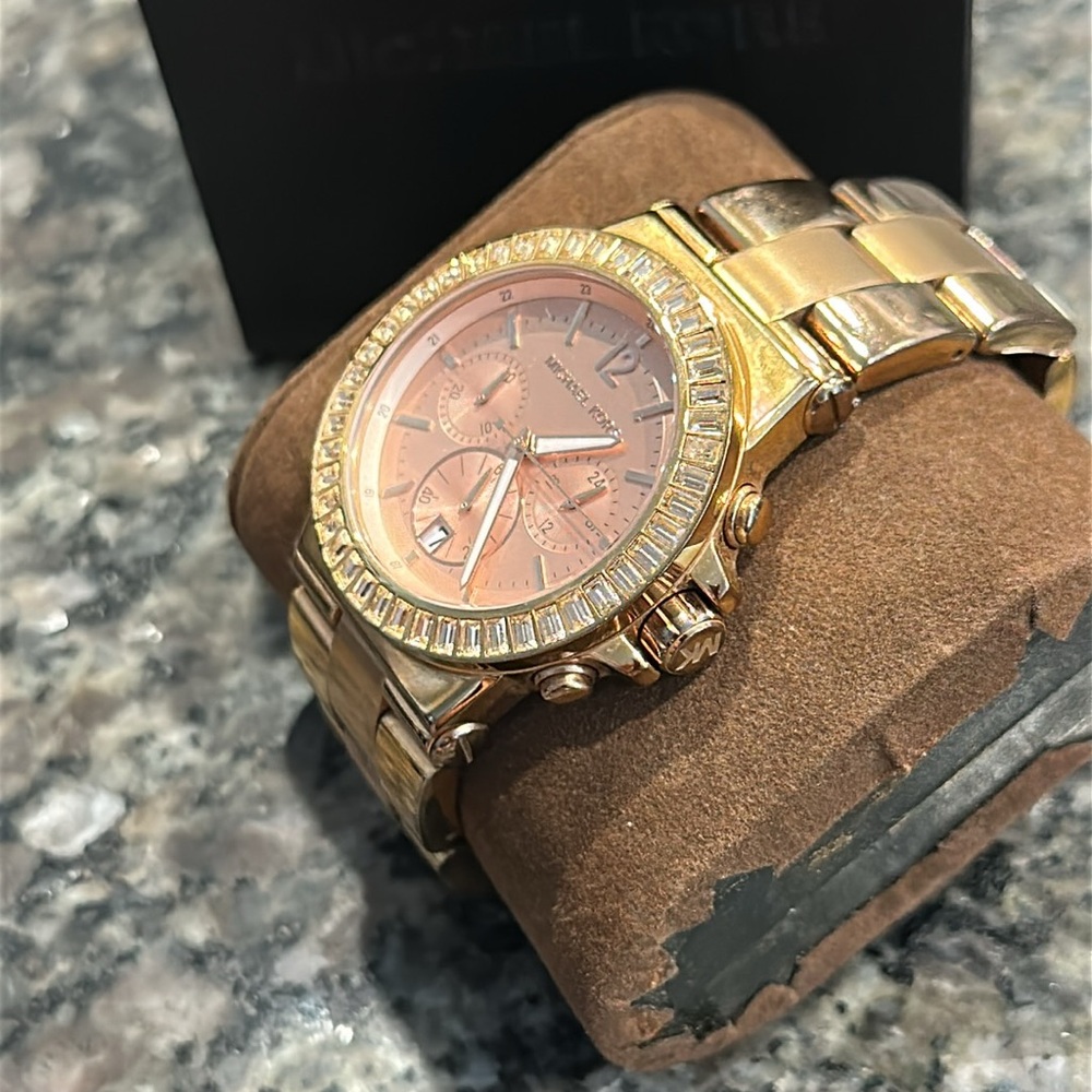 Michael Kors watch - Picture 2 of 10
